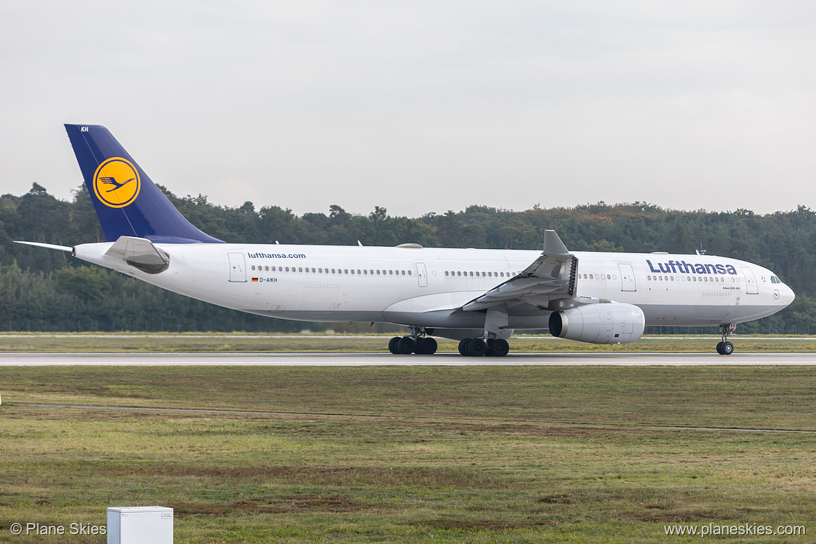 Lufthansa Airbus A330-300 D-AIKH at Frankfurt am Main International Airport (EDDF/FRA) Lufthansa Airbus A330-300 D-AIKH at Frankfurt am Main International Airport (EDDF/FRA)