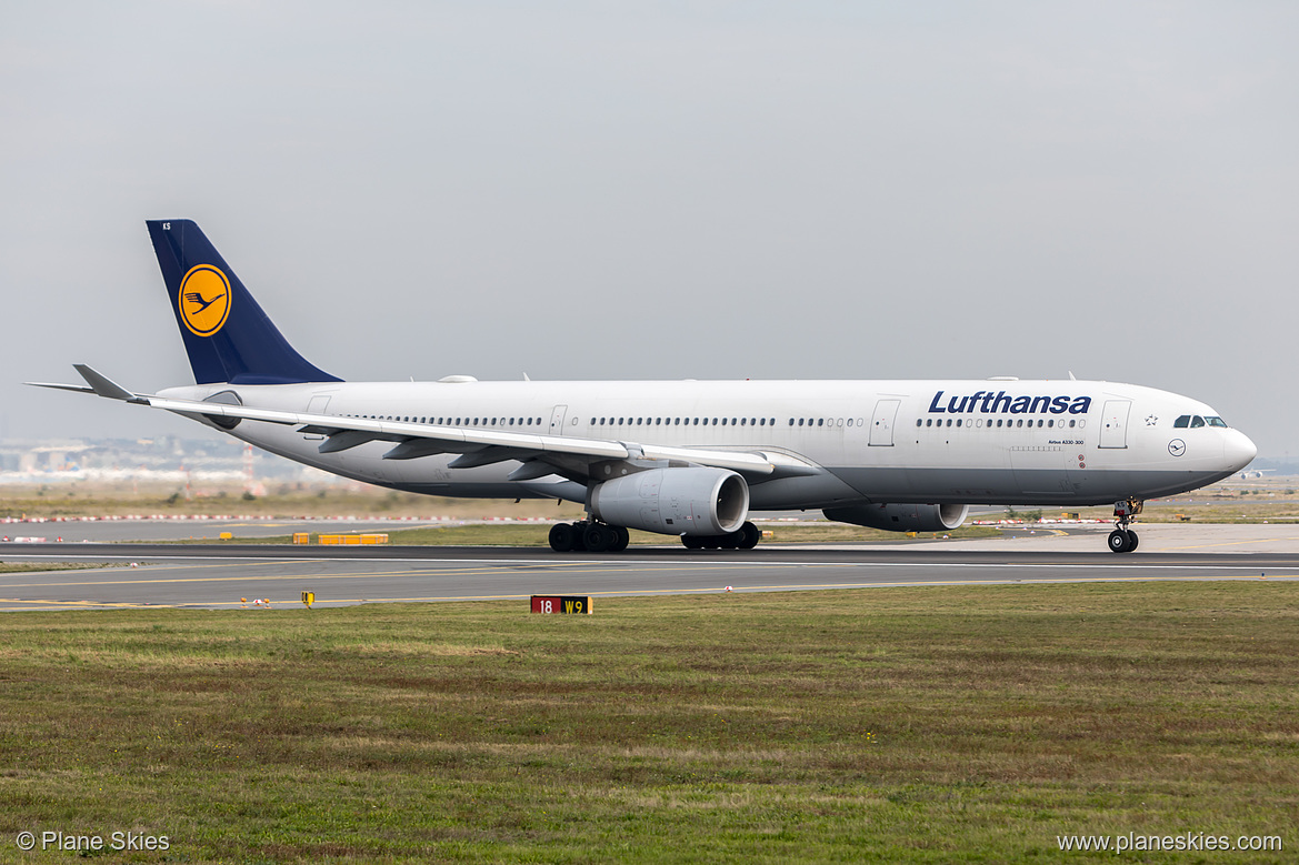Lufthansa Airbus A330-300 D-AIKS at Frankfurt am Main International Airport (EDDF/FRA)