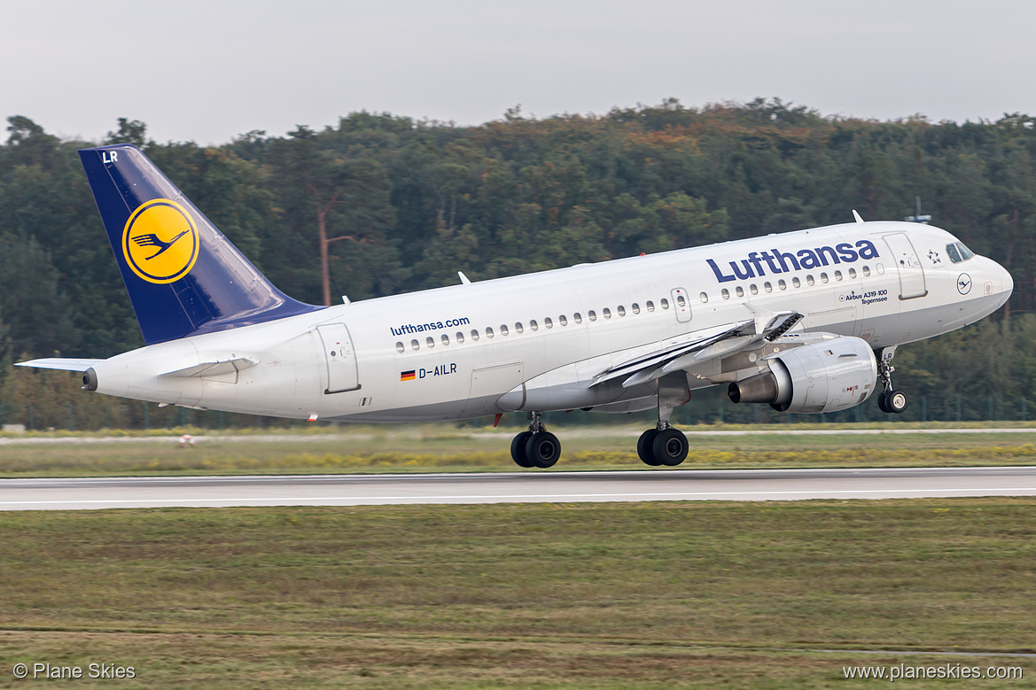 Lufthansa Airbus A319-100 D-AILR at Frankfurt am Main International Airport (EDDF/FRA)