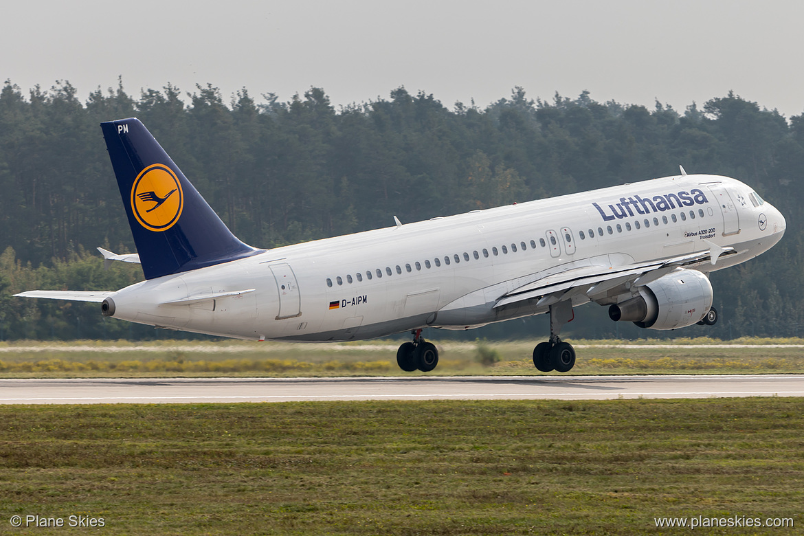 Lufthansa Airbus A320-200 D-AIPM at Frankfurt am Main International Airport (EDDF/FRA)