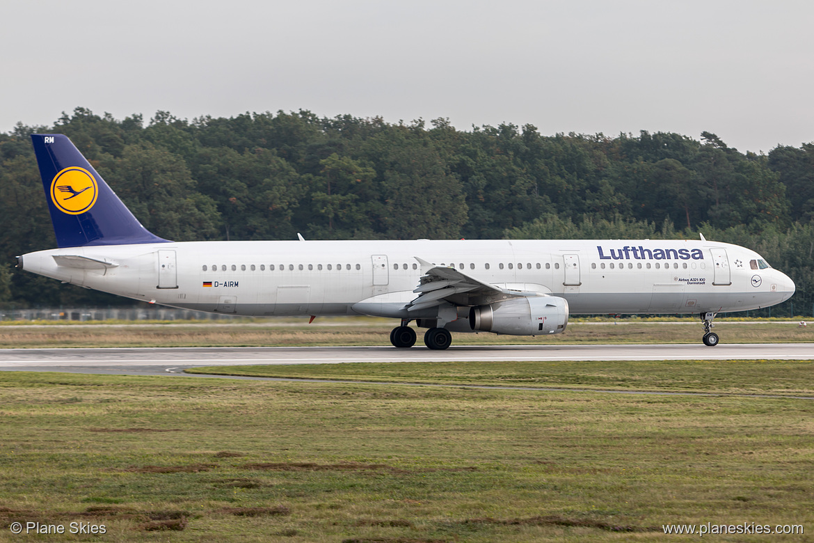 Lufthansa Airbus A321-100 D-AIRM at Frankfurt am Main International Airport (EDDF/FRA) Lufthansa Airbus A321-100 D-AIRM at Frankfurt am Main International Airport (EDDF/FRA)