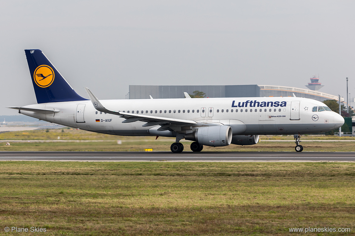 Lufthansa Airbus A320-200 D-AIUF at Frankfurt am Main International Airport (EDDF/FRA)