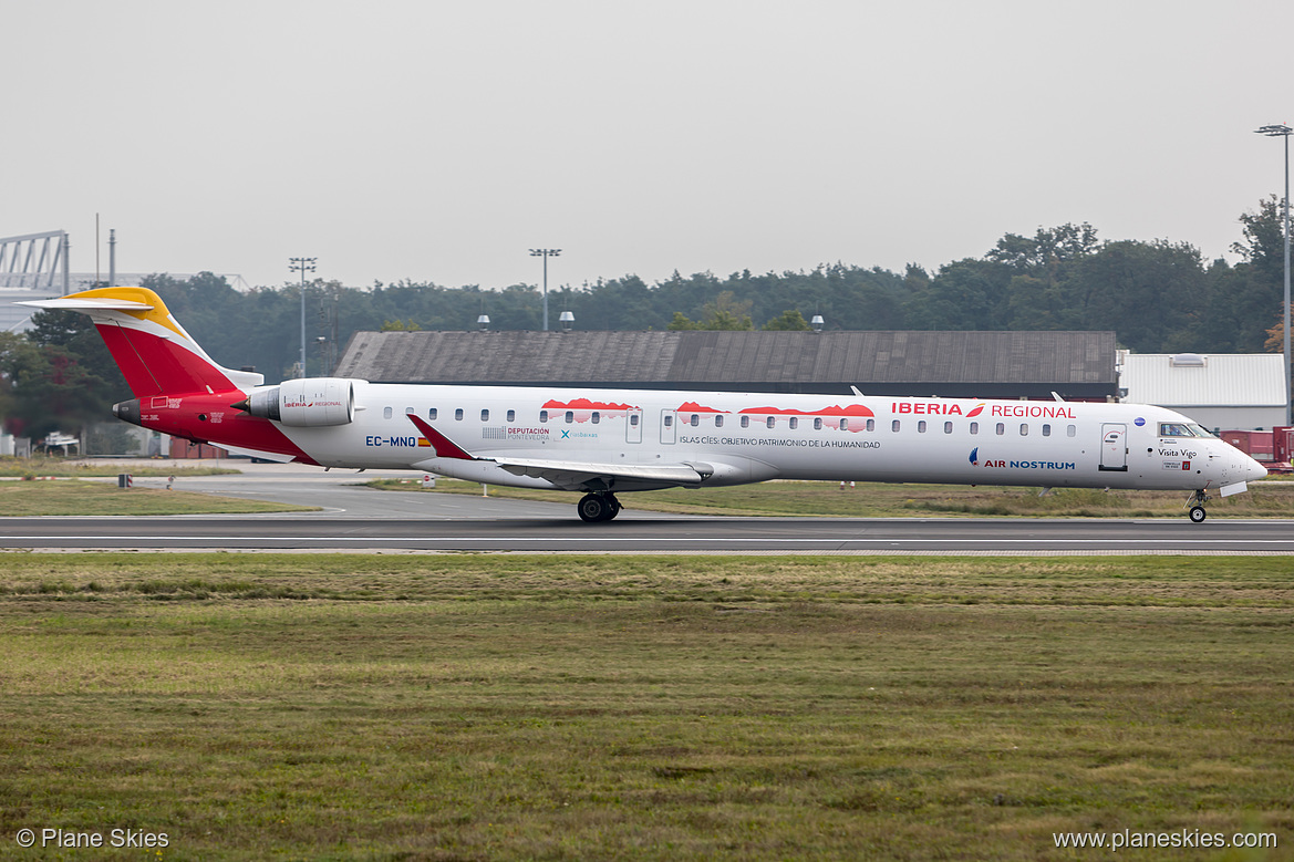 Air Nostrum Canadair CRJ-1000 EC-MNQ at Frankfurt am Main International Airport (EDDF/FRA) Air Nostrum Canadair CRJ-1000 EC-MNQ at Frankfurt am Main International Airport (EDDF/FRA)