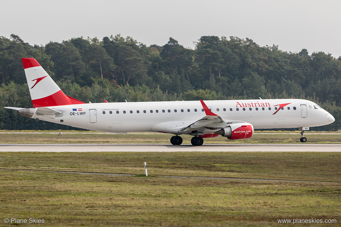 Austrian Airlines Embraer ERJ-195 OE-LWP at Frankfurt am Main International Airport (EDDF/FRA)