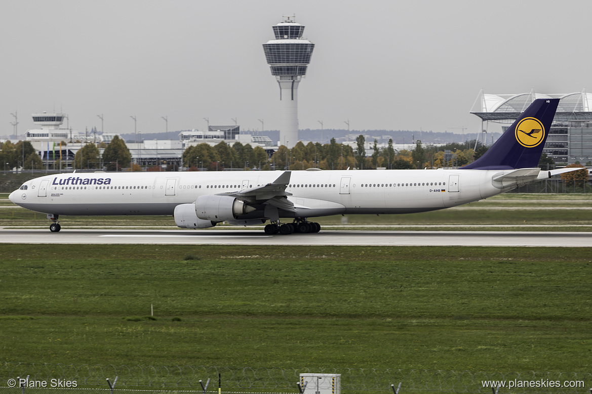 Lufthansa Airbus A340-600 D-AIHB at Munich International Airport (EDDM/MUC) Lufthansa Airbus A340-600 D-AIHB at Munich International Airport (EDDM/MUC)