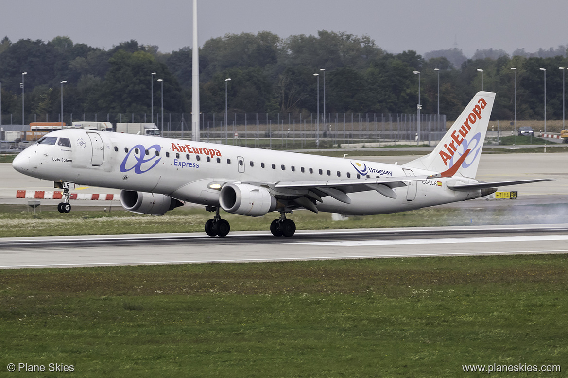 Air Europa Express Embraer ERJ-190 EC-LLR at Munich International Airport (EDDM/MUC) Air Europa Express Embraer ERJ-190 EC-LLR at Munich International Airport (EDDM/MUC)