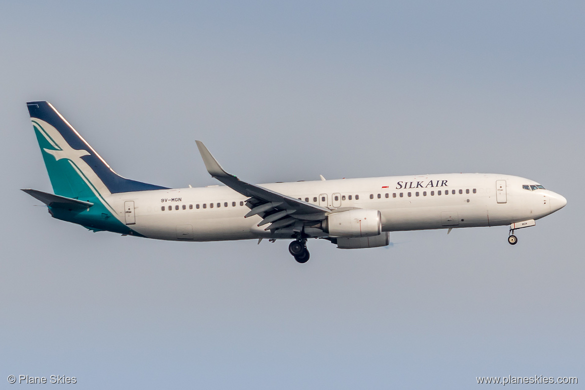 SilkAir Boeing 737-800 9V-MGN at Singapore Changi Airport (WSSS/SIN)