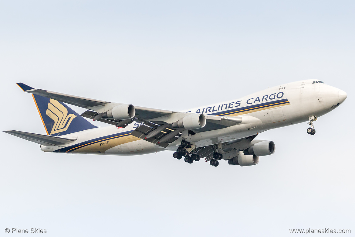 Singapore Airlines Cargo Boeing 747-400F 9V-SFI at Singapore Changi Airport (WSSS/SIN)