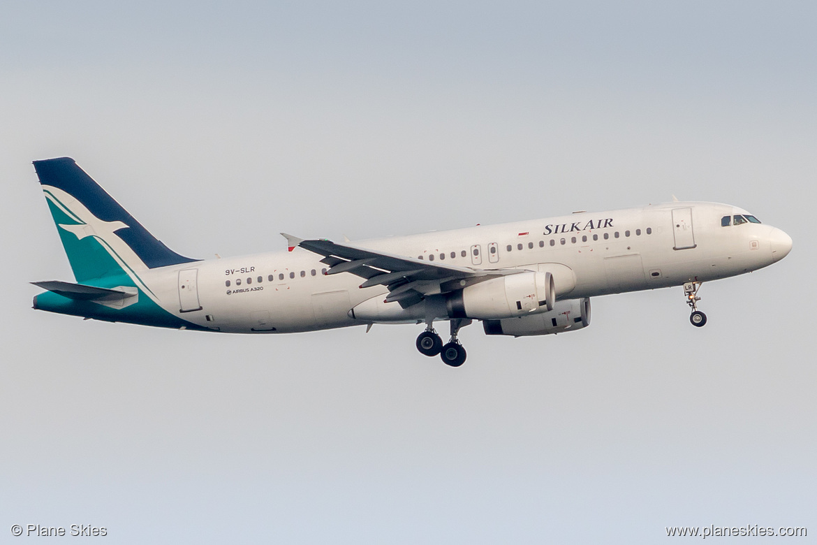 SilkAir Airbus A320-200 9V-SLR at Singapore Changi Airport (WSSS/SIN)