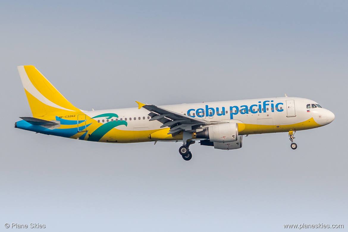 Cebu Pacific Airbus A320-200 RP-C3262 at Singapore Changi Airport (WSSS/SIN)
