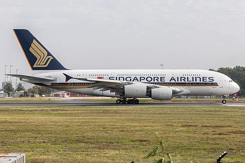 Singapore Airlines Airbus A380-800 9V-SKR at Frankfurt am Main International Airport (EDDF/FRA)