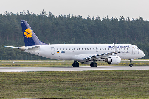 Lufthansa CityLine Embraer ERJ-190 D-AECB at Frankfurt am Main International Airport (EDDF/FRA) Lufthansa CityLine Embraer ERJ-190 D-AECB at Frankfurt am Main International Airport (EDDF/FRA)