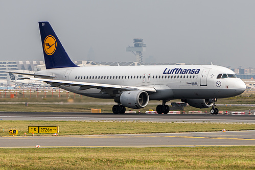 Lufthansa Airbus A320-200 D-AIQU at Frankfurt am Main International Airport (EDDF/FRA)