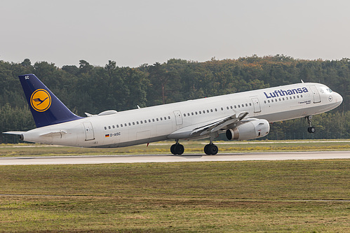 Lufthansa Airbus A321-200 D-AISC at Frankfurt am Main International Airport (EDDF/FRA)