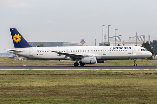 Lufthansa Airbus A321-200 D-AISF at Frankfurt am Main International Airport (EDDF/FRA)