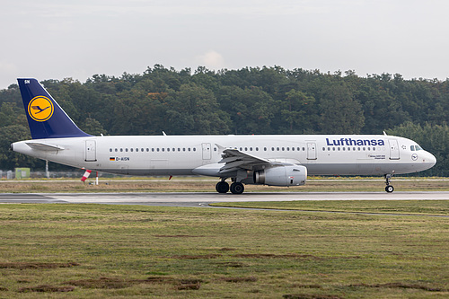 Lufthansa Airbus A321-200 D-AISN at Frankfurt am Main International Airport (EDDF/FRA)