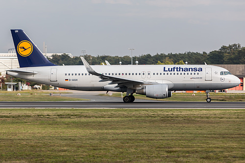 Lufthansa Airbus A320-200 D-AIUH at Frankfurt am Main International Airport (EDDF/FRA)