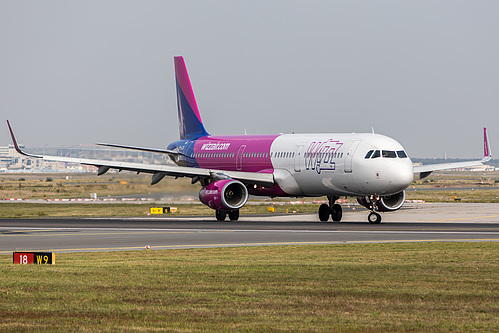 Wizz Air Airbus A321-200 HA-LXG at Frankfurt am Main International Airport (EDDF/FRA)