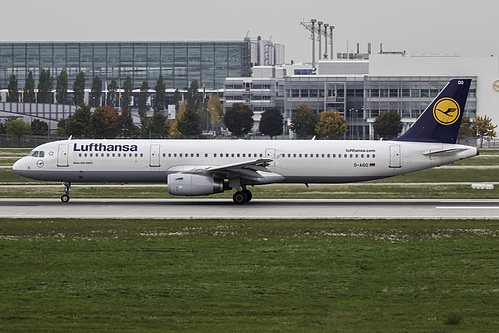 Lufthansa Airbus A321-200 D-AIDO at Munich International Airport (EDDM/MUC)