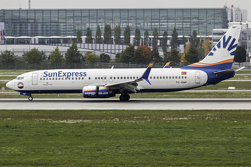 SunExpress Boeing 737-800 TC-SNP at Munich International Airport (EDDM/MUC) SunExpress Boeing 737-800 TC-SNP at Munich International Airport (EDDM/MUC)