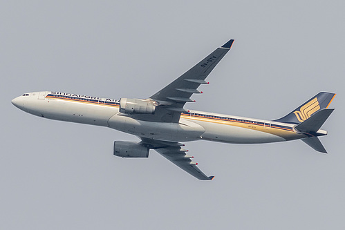 Singapore Airlines Airbus A330-300 9V-STV at Singapore Changi Airport (WSSS/SIN)