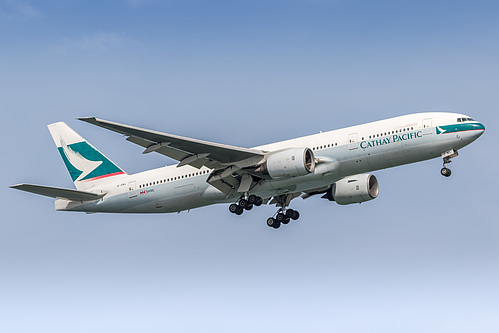Cathay Pacific Boeing 777-200 B-HNL at Singapore Changi Airport (WSSS/SIN) Cathay Pacific Boeing 777-200 B-HNL at Singapore Changi Airport (WSSS/SIN)