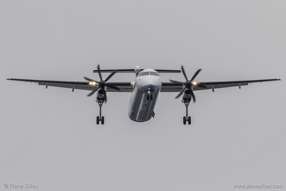 Flybe DHC Dash-8-400 G-FLBA at Birmingham International Airport (EGBB/BHX)