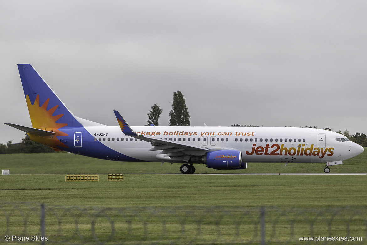 Jet2 Boeing 737-800 G-JZHT at Birmingham International Airport (EGBB/BHX) Jet2 Boeing 737-800 G-JZHT at Birmingham International Airport (EGBB/BHX)