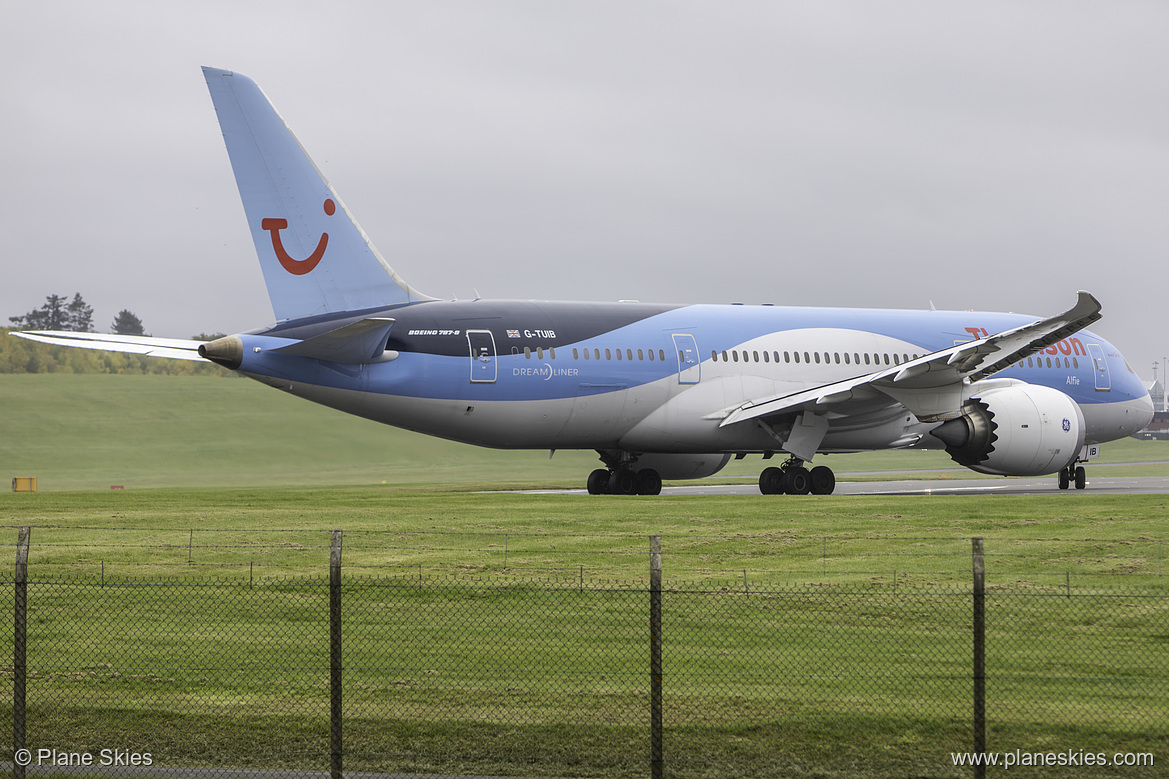 TUI UK Boeing 787-8 G-TUIB at Birmingham International Airport (EGBB/BHX) TUI UK Boeing 787-8 G-TUIB at Birmingham International Airport (EGBB/BHX)