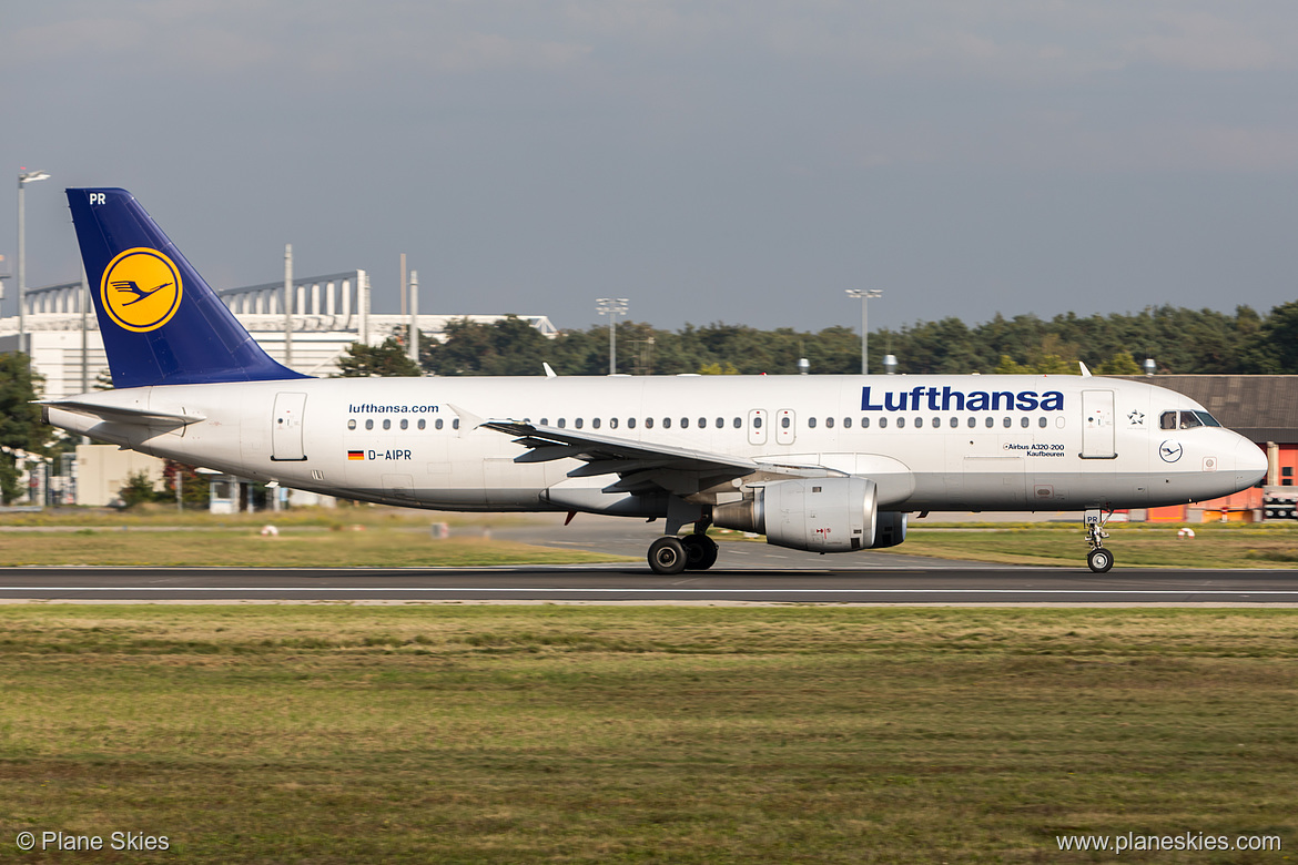 Lufthansa Airbus A320-200 D-AIPR at Frankfurt am Main International Airport (EDDF/FRA)