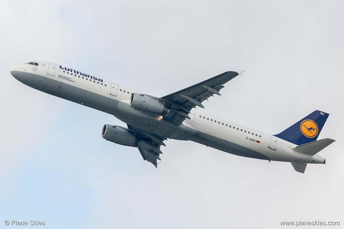 Lufthansa Airbus A321-100 D-AIRH at Frankfurt am Main International Airport (EDDF/FRA)