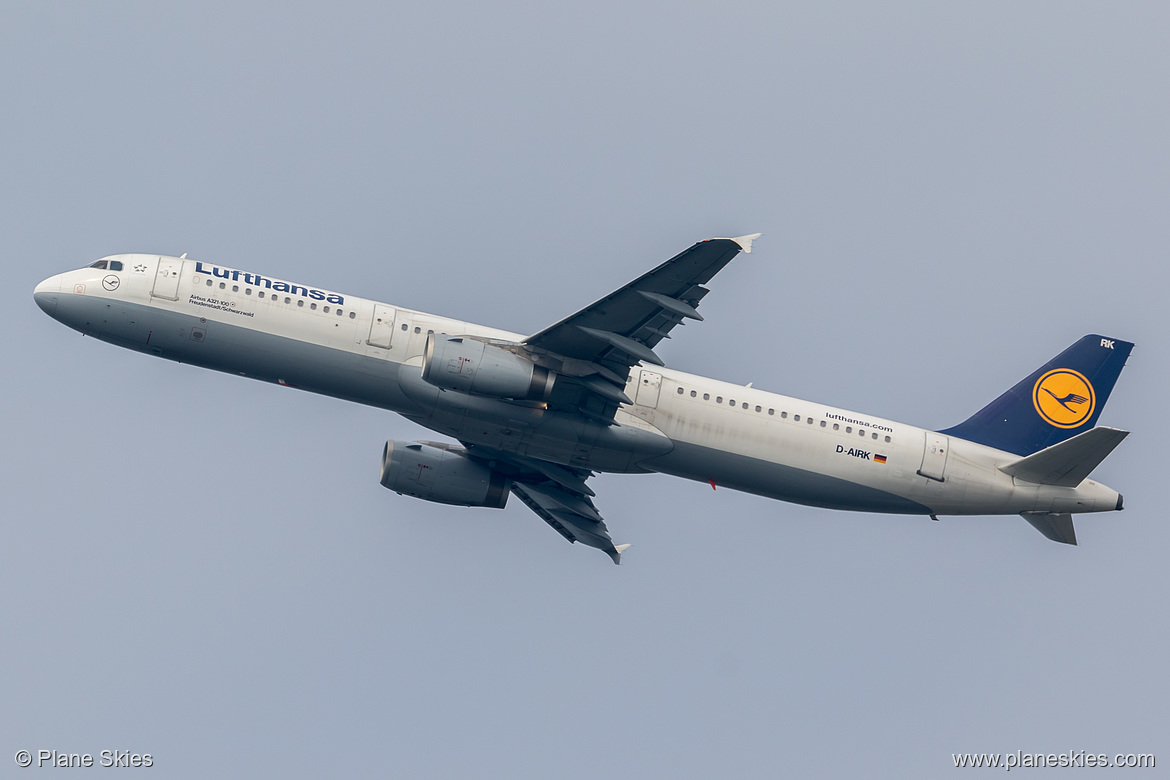 Lufthansa Airbus A321-100 D-AIRK at Frankfurt am Main International Airport (EDDF/FRA)