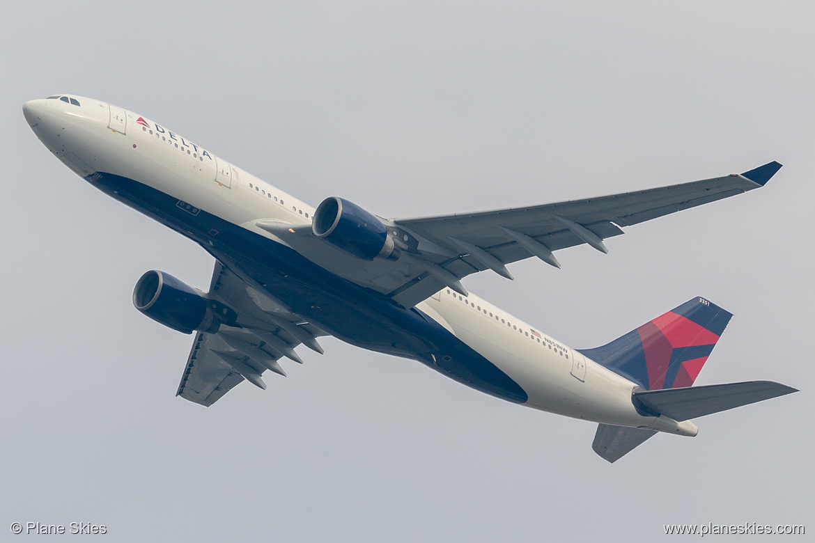 Delta Air Lines Boeing 767-400ER N836MH at Frankfurt am Main International Airport (EDDF/FRA)