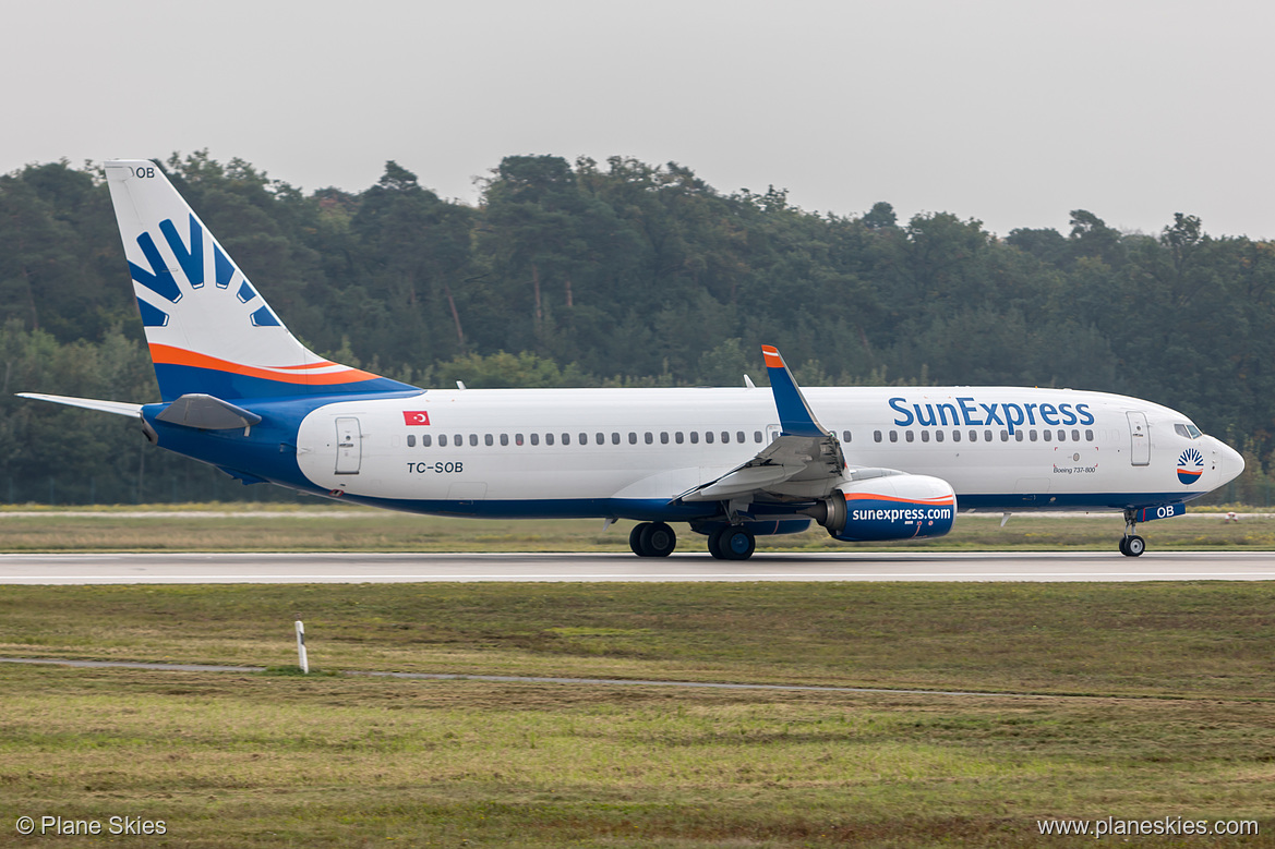 SunExpress Boeing 737-800 TC-SOB at Frankfurt am Main International Airport (EDDF/FRA)