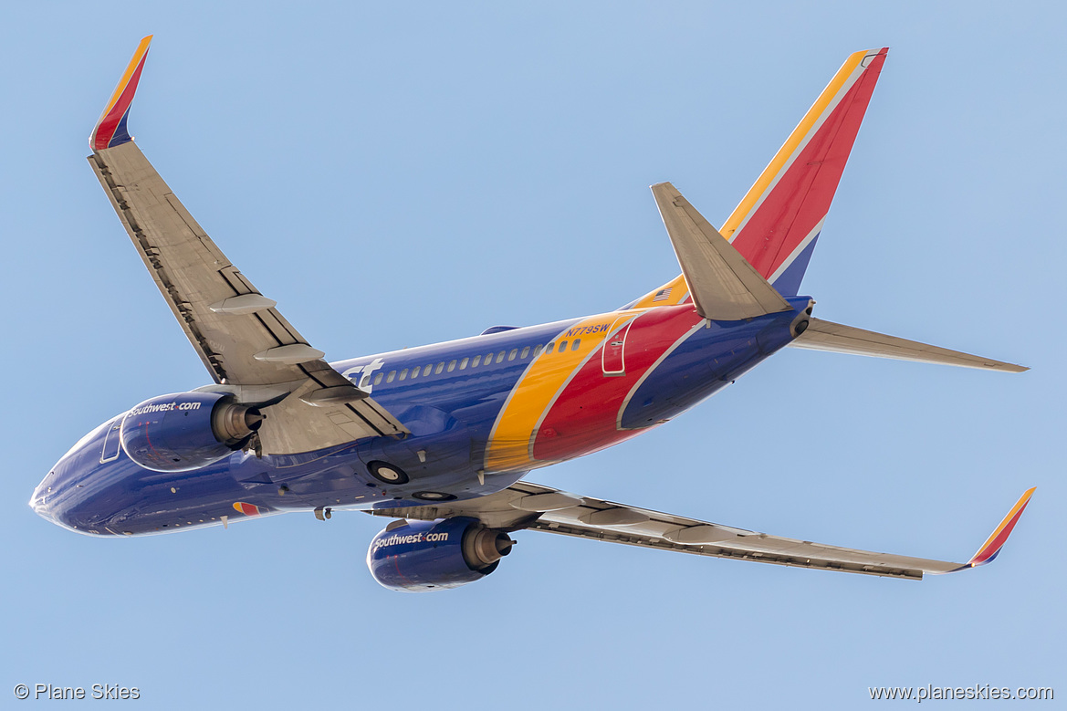 Southwest Airlines Boeing 737-700 N779SW at McCarran International Airport (KLAS/LAS)