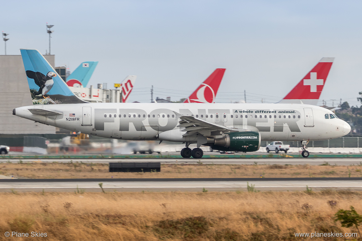 Frontier Airlines Airbus A320-200 N218FR at Los Angeles International Airport (KLAX/LAX)