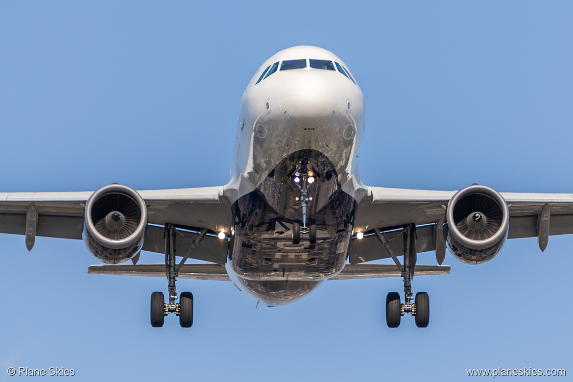 Delta Air Lines Airbus A319-100 N302NB at Los Angeles International Airport (KLAX/LAX) Delta Air Lines Airbus A319-100 N302NB at Los Angeles International Airport (KLAX/LAX)