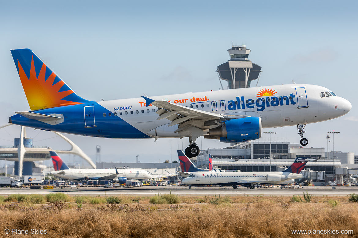 Allegiant Air Airbus A319-100 N308NV at Los Angeles International Airport (KLAX/LAX)