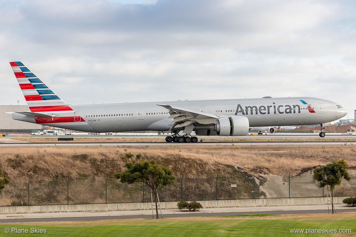 American Airlines Boeing 777-300ER N727AN at Los Angeles International Airport (KLAX/LAX) American Airlines Boeing 777-300ER N727AN at Los Angeles International Airport (KLAX/LAX)