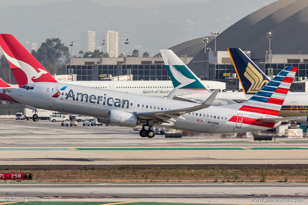 American Airlines Boeing 737-800 N949NN at Los Angeles International Airport (KLAX/LAX)