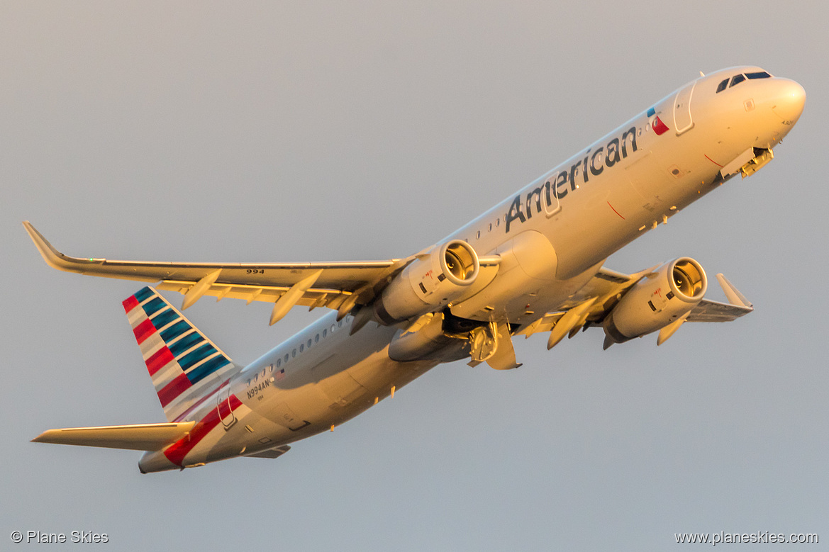 American Airlines Airbus A321-200 N994AN at Los Angeles International Airport (KLAX/LAX)