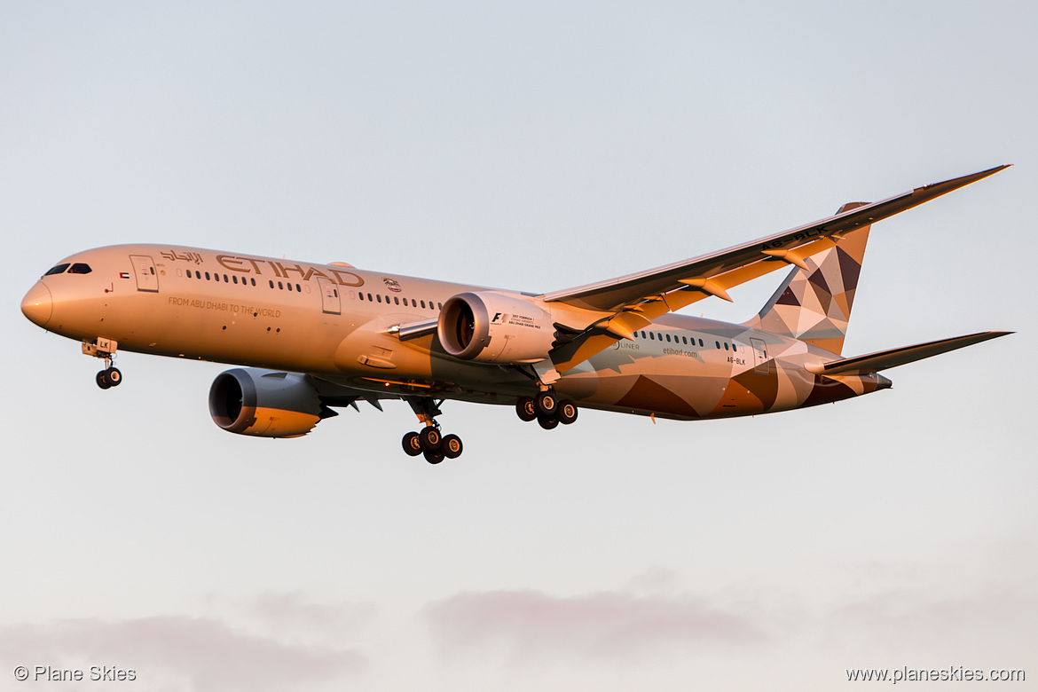 Etihad Airways Boeing 787-9 A6-BLK at Melbourne International Airport (YMML/MEL)