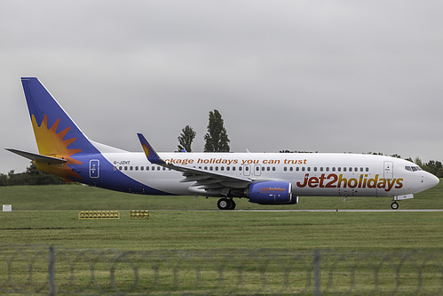 Jet2 Boeing 737-800 G-JZHT at Birmingham International Airport (EGBB/BHX)
