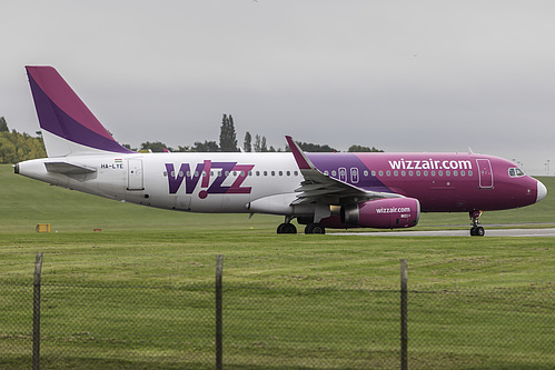 Wizz Air Airbus A320-200 HA-LYE at Birmingham International Airport (EGBB/BHX)