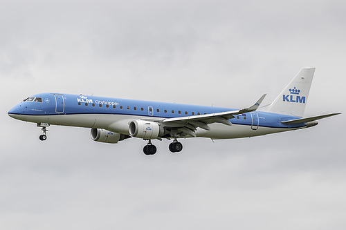 KLM Cityhopper Embraer ERJ-190 PH-EZF at Birmingham International Airport (EGBB/BHX) KLM Cityhopper Embraer ERJ-190 PH-EZF at Birmingham International Airport (EGBB/BHX)