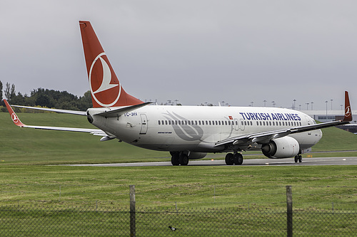 Turkish Airlines Boeing 737-800 TC-JHV at Birmingham International Airport (EGBB/BHX) Turkish Airlines Boeing 737-800 TC-JHV at Birmingham International Airport (EGBB/BHX)
