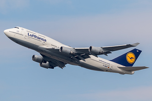 Lufthansa Boeing 747-400 D-ABVP at Frankfurt am Main International Airport (EDDF/FRA)