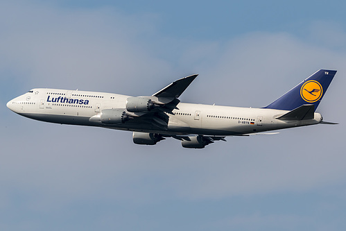 Lufthansa Boeing 747-8i D-ABYN at Frankfurt am Main International Airport (EDDF/FRA)