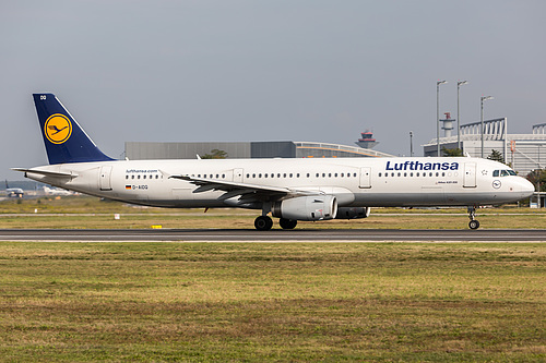 Lufthansa Airbus A321-200 D-AIDQ at Frankfurt am Main International Airport (EDDF/FRA)