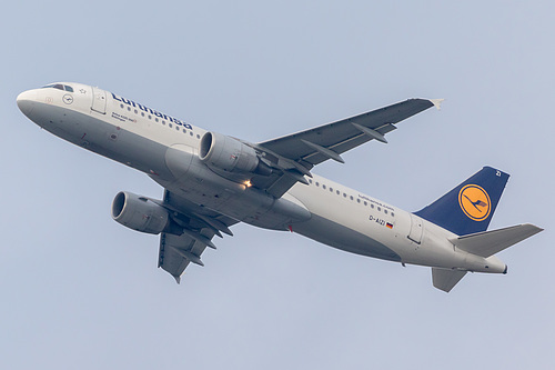 Lufthansa Airbus A320-200 D-AIZI at Frankfurt am Main International Airport (EDDF/FRA)